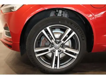 XC60 T8 Recharge Inscription AWD AHK Standheizun