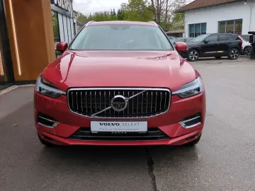 XC60 Inscription Recharge Plug-In Hybrid AWD T8 