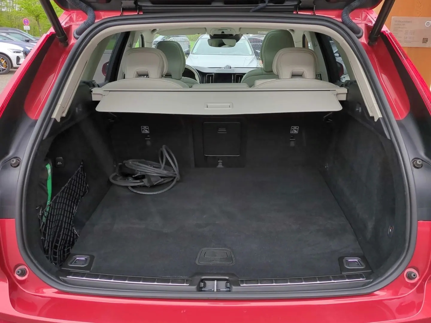 XC60 Inscription Recharge Plug-In Hybrid AWD T8 