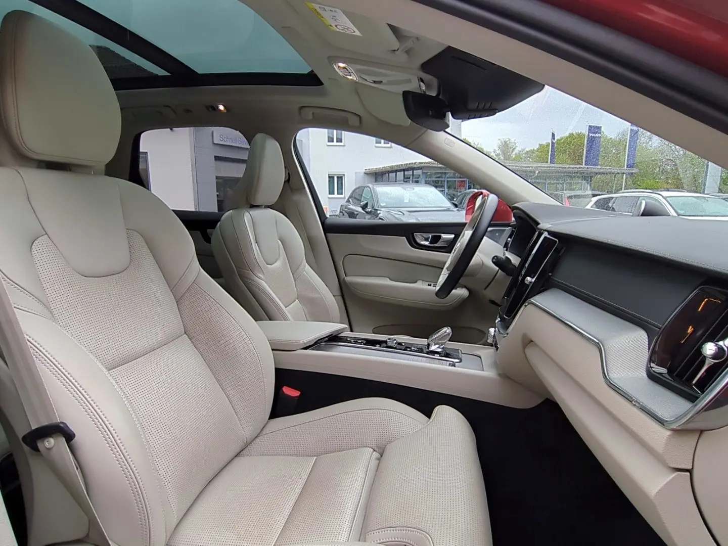 XC60 Inscription Recharge Plug-In Hybrid AWD T8 