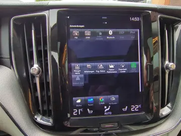 XC60 Inscription Recharge Plug-In Hybrid AWD T8 