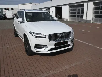 XC90 T8 Inscript. PHEV AWD H&K RFK PANO STHZG