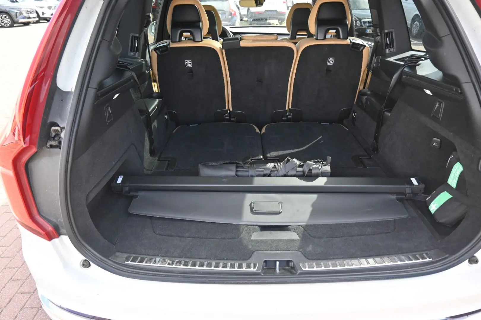 XC90 T8 Inscript. PHEV AWD*H&K*RFK*PANO*STHZG*