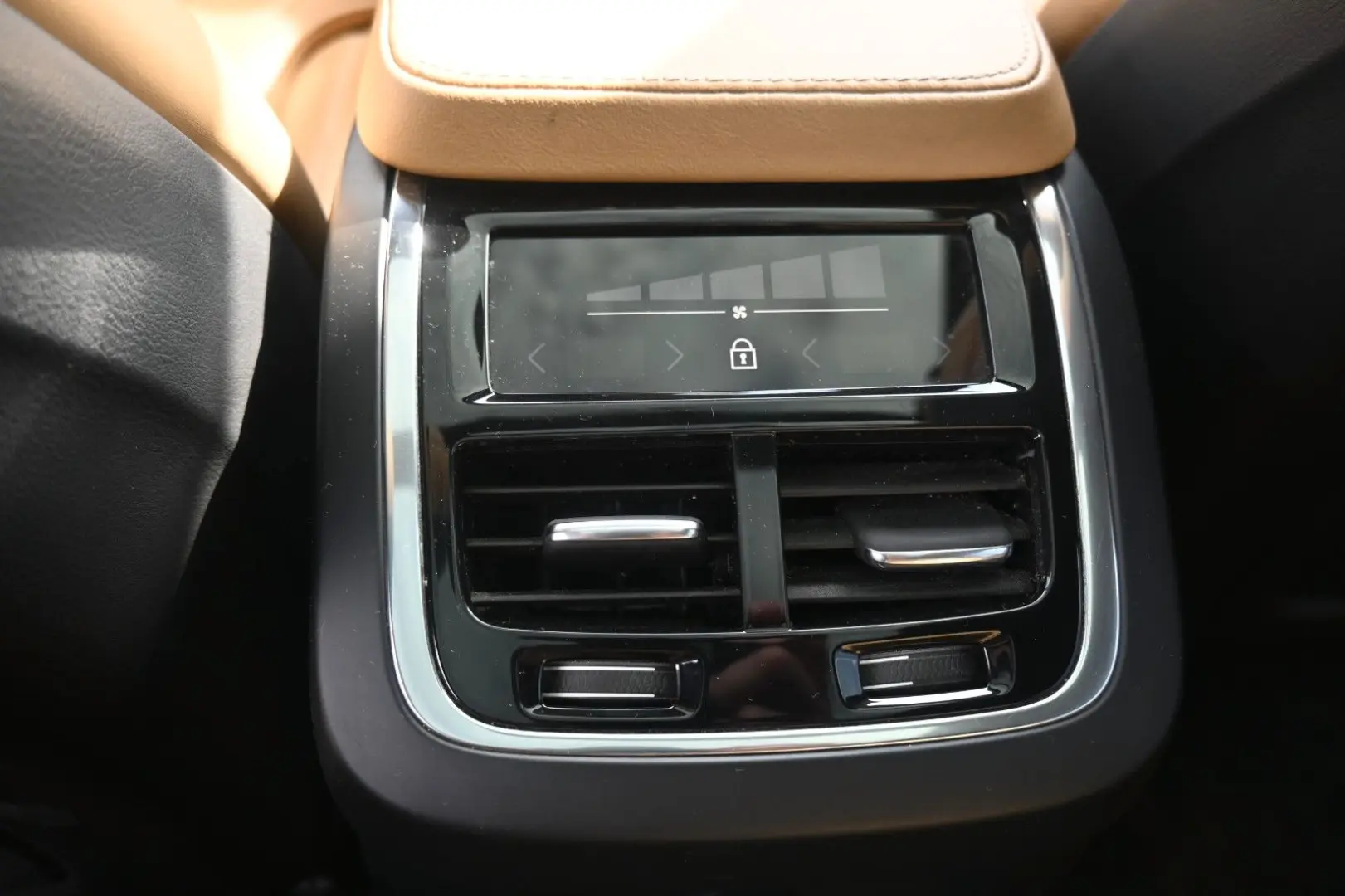 XC90 T8 Inscript. PHEV AWD*H&K*RFK*PANO*STHZG*