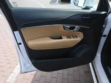 XC90 T8 Inscript. PHEV AWD*H&K*RFK*PANO*STHZG*