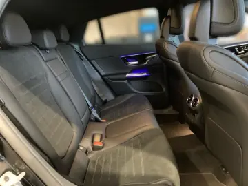GLC 200 4M EDITION AMG-Line+Night+AHK+DISTRONIC