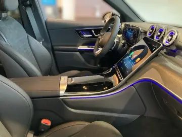 GLC 200 4M EDITION AMG-Line+Night+AHK+DISTRONIC