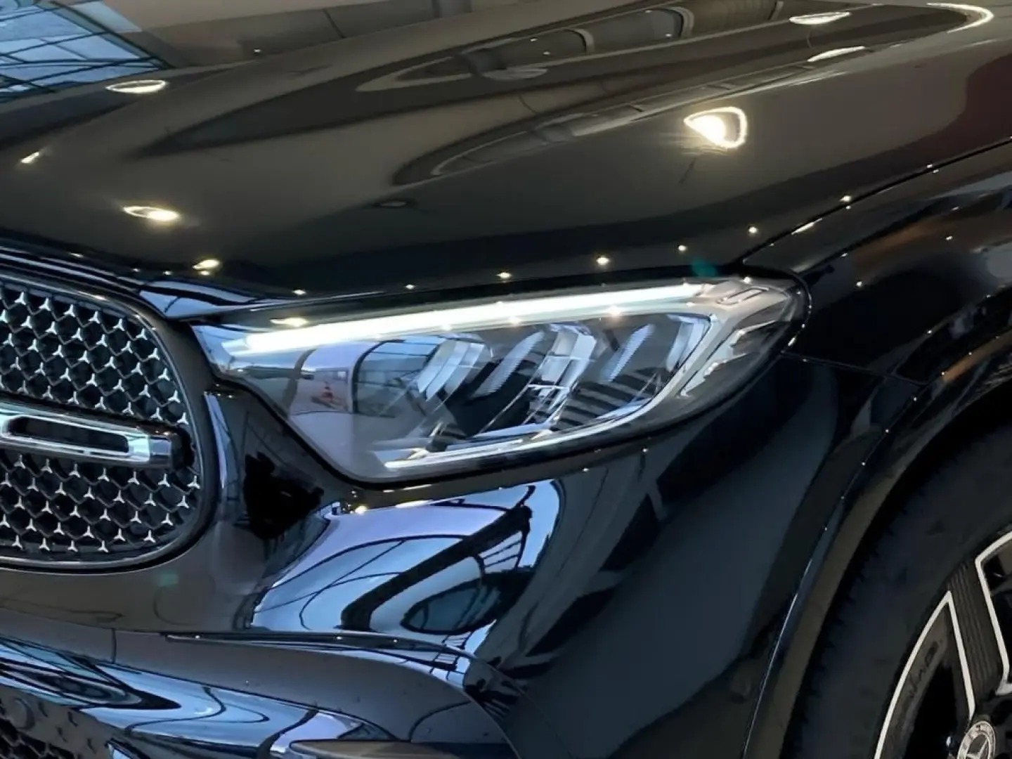 GLC 200 4M EDITION AMG-Line+Night+AHK+DISTRONIC