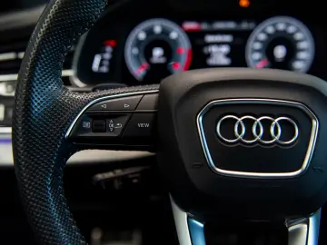 Audi Q8 50 TDI S Line Quattro Mild Hybrid tiptronic