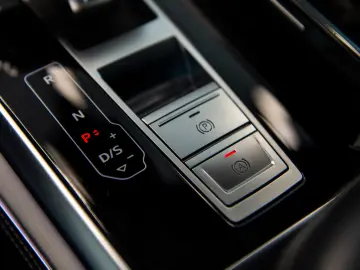 Audi Q8 50 TDI S Line Quattro Mild Hybrid tiptronic
