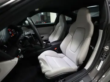 992 GT3 Touring | Exclusive Manufaktur - Voll