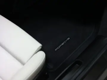 992 GT3 Touring | Exclusive Manufaktur - Voll