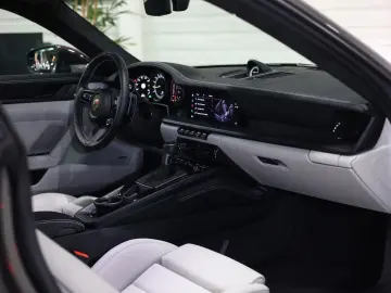 992 GT3 Touring | Exclusive Manufaktur - Voll