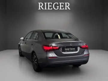A 180 d Limousine Spurhalte LED SHZ Kamera
