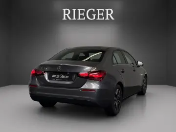 A 180 d Limousine Spurhalte LED SHZ Kamera