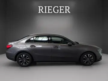 A 180 d Limousine Spurhalte LED SHZ Kamera