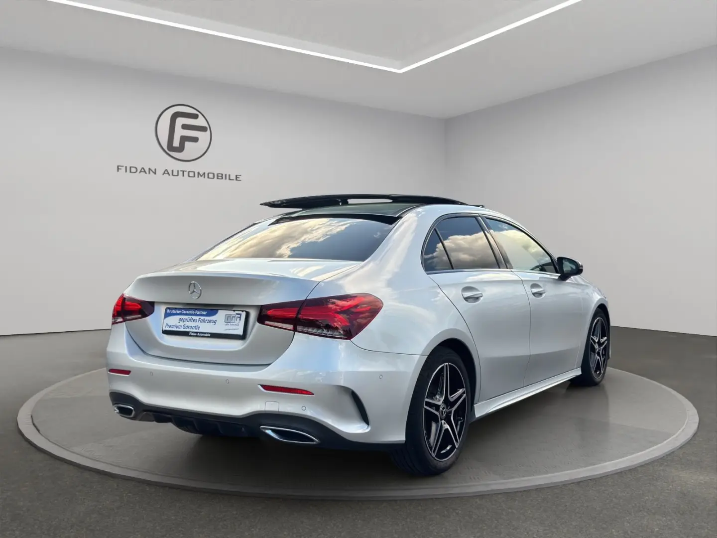 A 180d Lim. AMG-Line Pano Night LED Kamera Apple