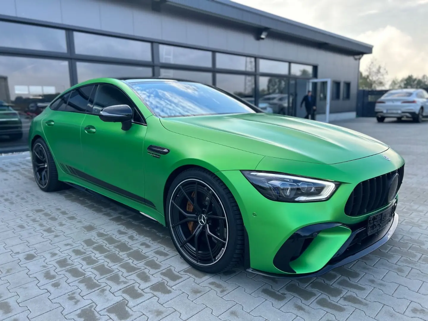 AMG GT63S E Edit Green -Massage-Sitzbelüf-Pano