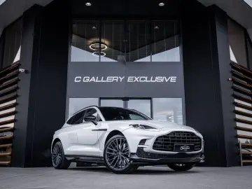 Aston Martin DBX 4.0 V8 707 - Panorama
