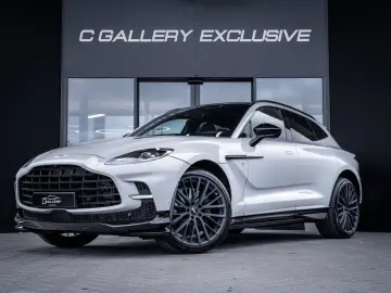 Aston Martin DBX 4.0 V8 707 - Panorama