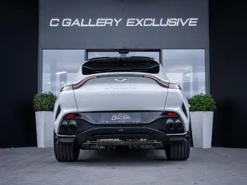 Aston Martin DBX 4.0 V8 707 - Panorama