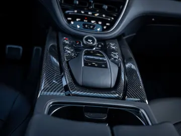 Aston Martin DBX 4.0 V8 707 - Panorama