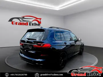 X7 xDrive40i/M PAKET/7 SITZE/LUFTFEDERUNG/360°