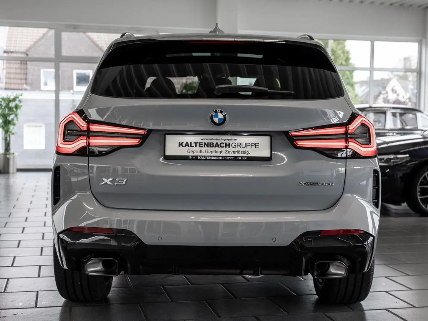 X3 xDrive 30i M-Sport FACEL. PANO AHK HUD 360