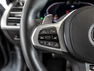 X3 xDrive 30i M-Sport FACEL. PANO AHK HUD 360