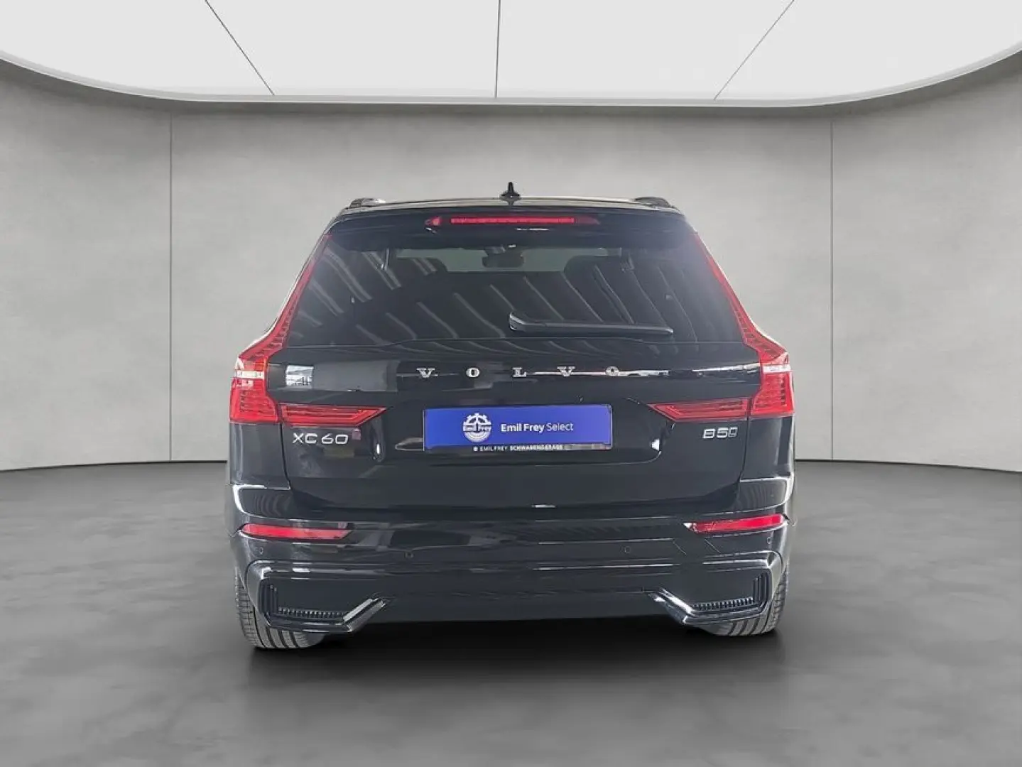 Volvo XC60 B5 B AWD Plus Dark