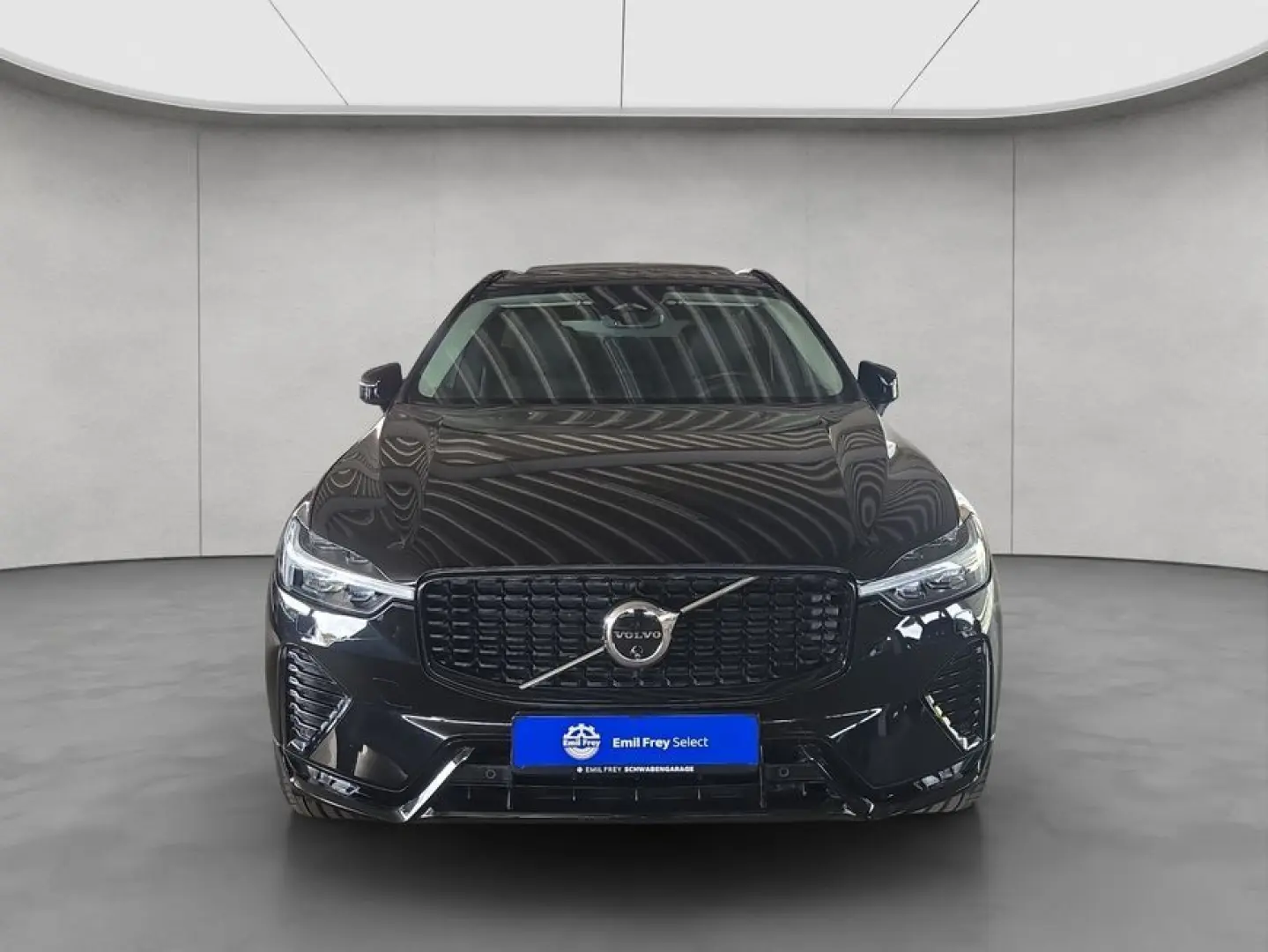Volvo XC60 B5 B AWD Plus Dark