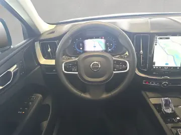 Volvo XC60 B5 B AWD Plus Dark