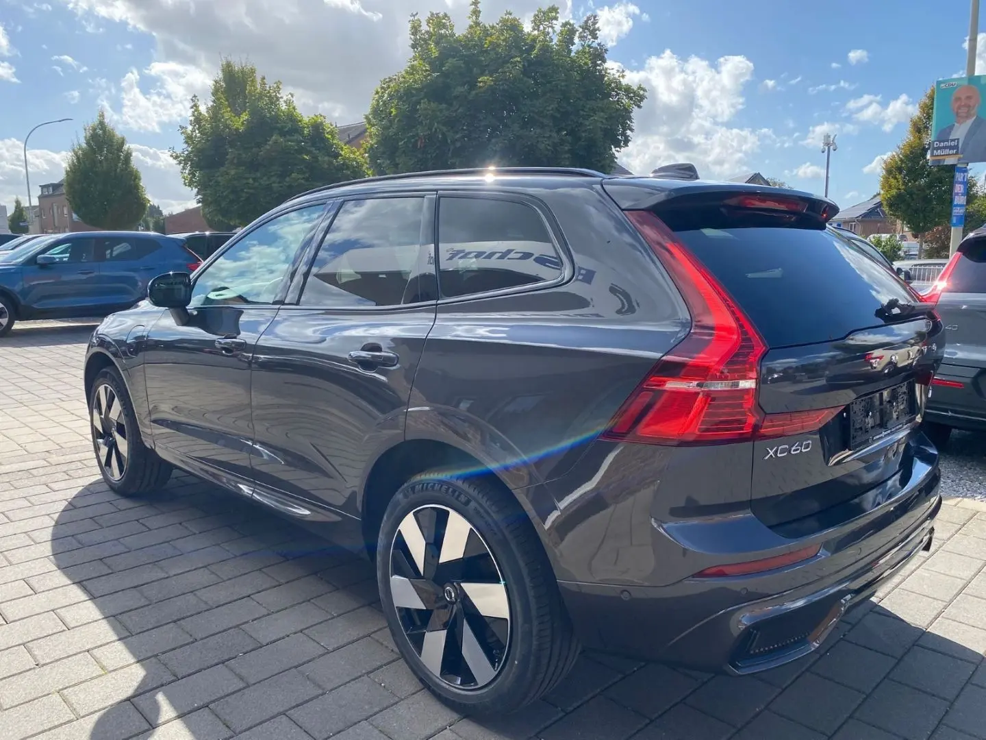 Volvo XC60 T8 Ultra Dark Plug-In Hybrid
