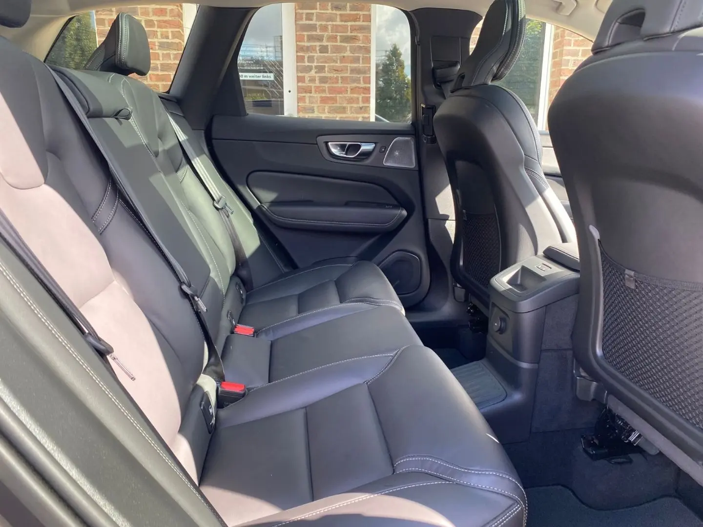 Volvo XC60 T8 Ultra Dark Plug-In Hybrid