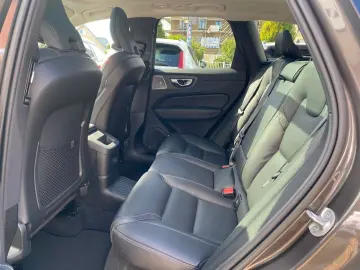 Volvo XC60 T8 Ultra Dark Plug-In Hybrid