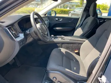 XC60 B4 Aut. Momentum Pro 2WD