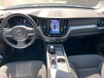 XC60 B4 Aut. Momentum Pro 2WD