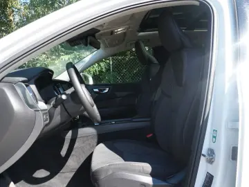 XC60 B4 Pano 360  HeadUp H&K Key Facelift S-Hzng