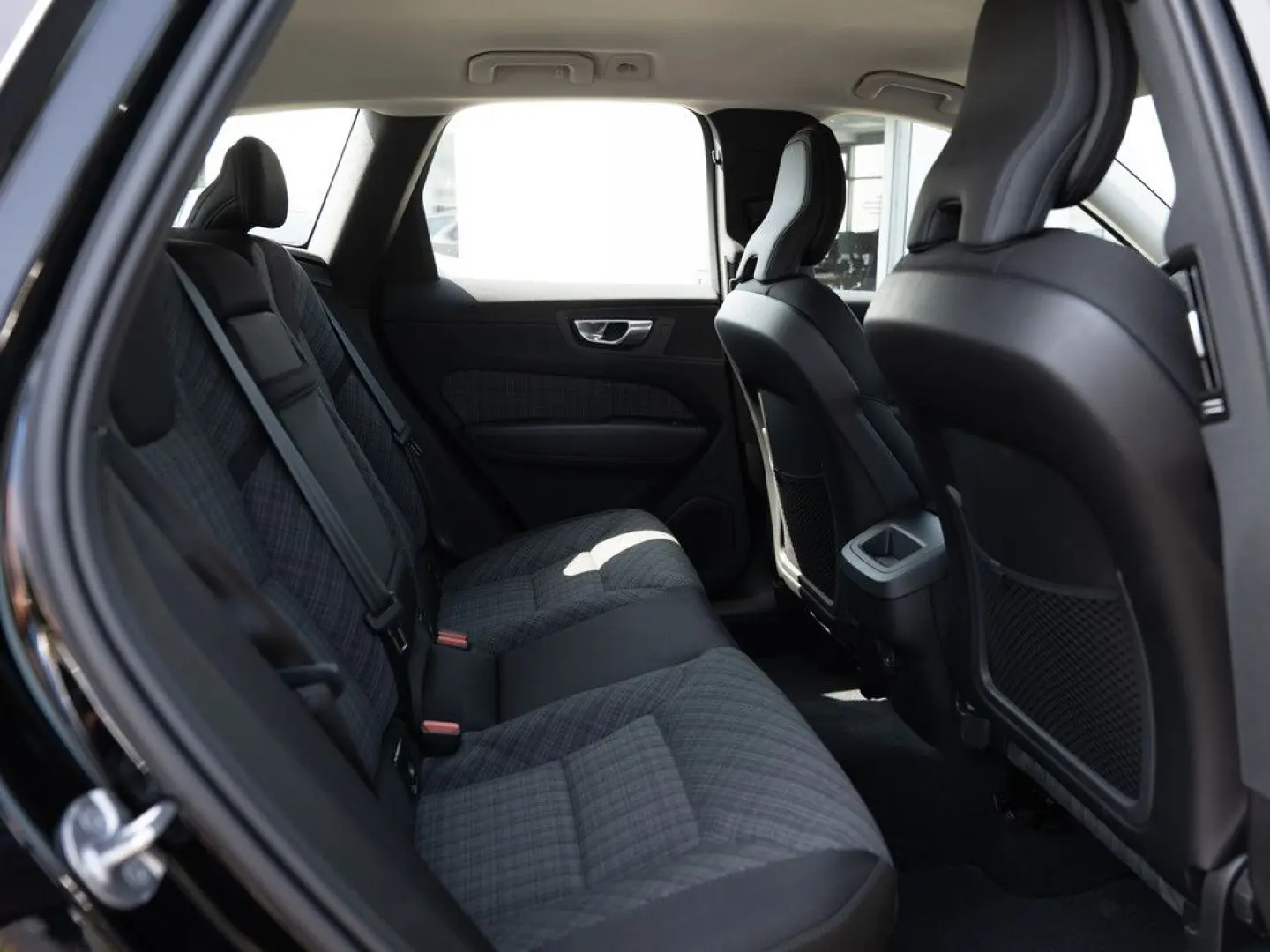 XC60 B4 Core KLIMA NAVI FACEL. LED KAMERA AHK