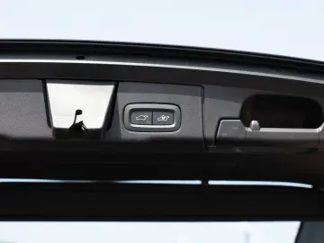 XC60 B4 Core KLIMA NAVI FACEL. LED KAMERA AHK