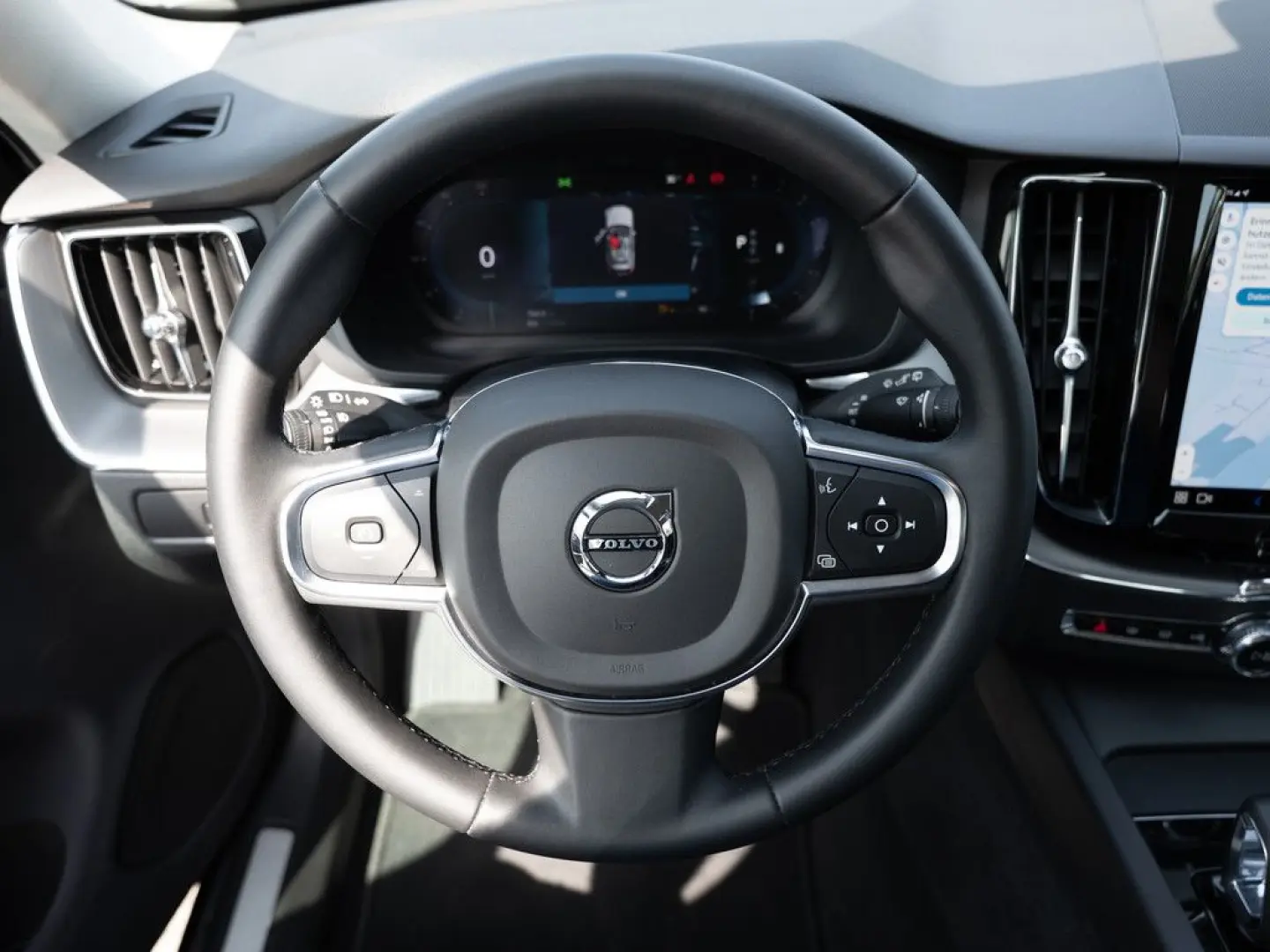 XC60 B4 Core KLIMA NAVI FACEL. LED KAMERA AHK