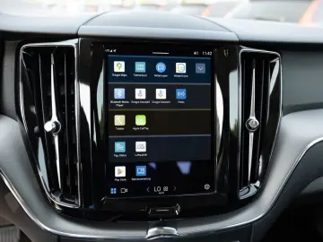 XC60 B4 Core KLIMA NAVI FACEL. LED KAMERA AHK