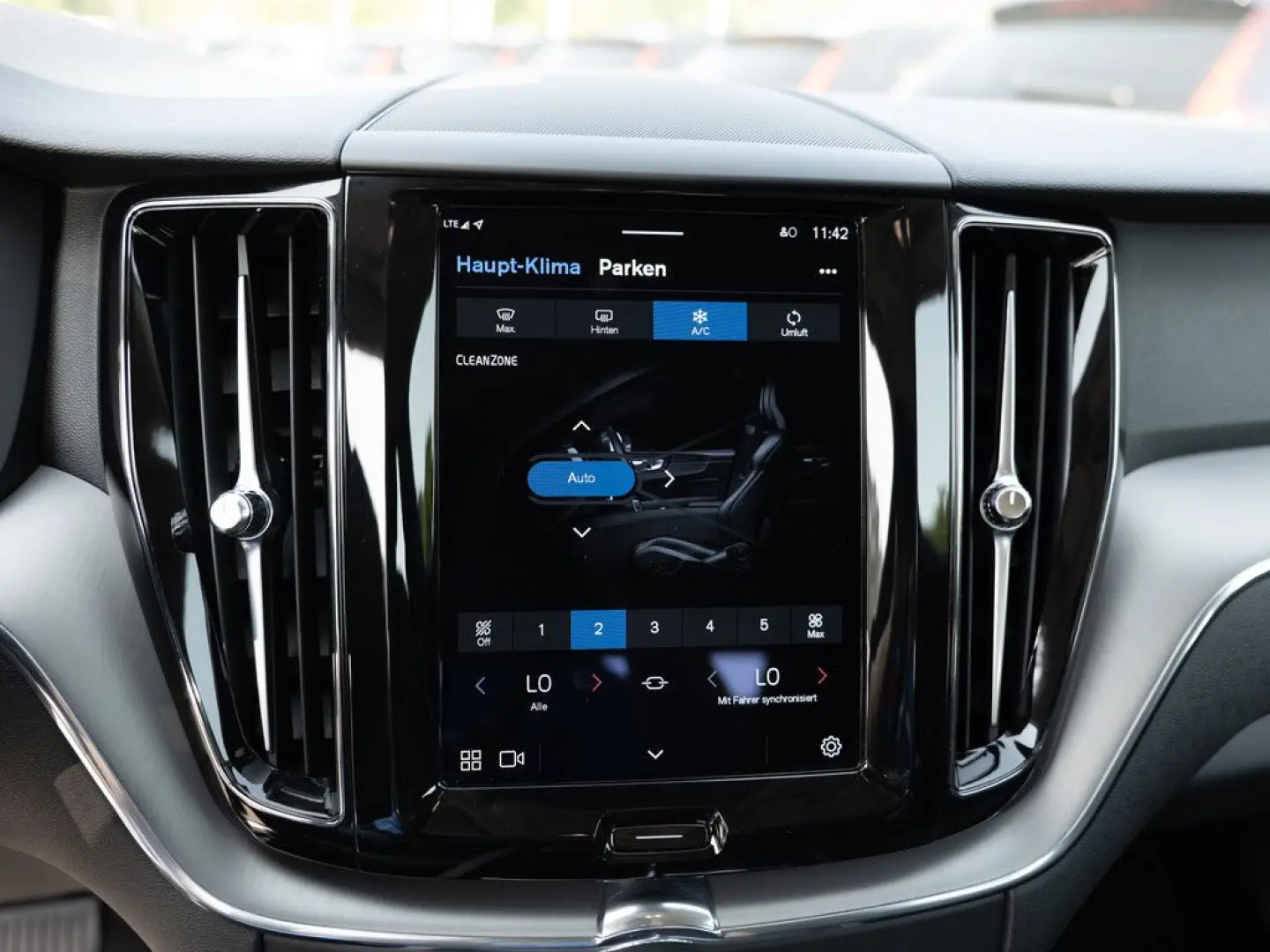 XC60 B4 Core KLIMA NAVI FACEL. LED KAMERA AHK