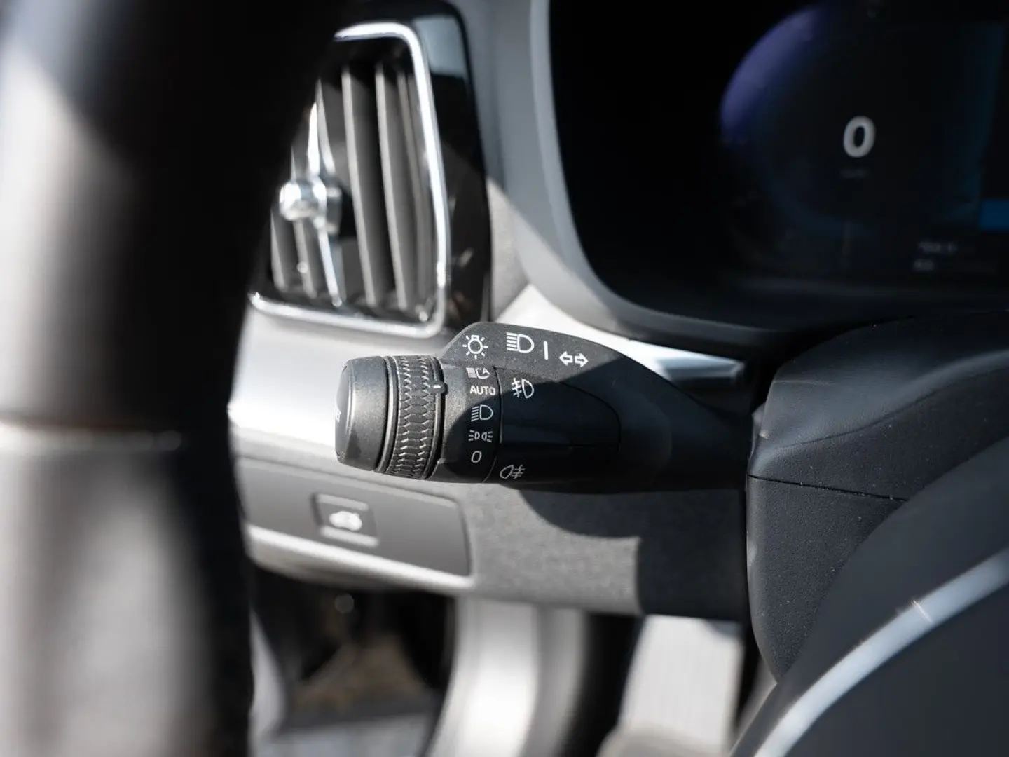 XC60 B4 Core KLIMA NAVI FACEL. LED KAMERA AHK