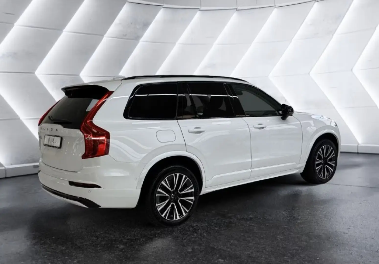 XC90 T8 AWD Plus Dark Plug-In ACC BLIS AHK H/K