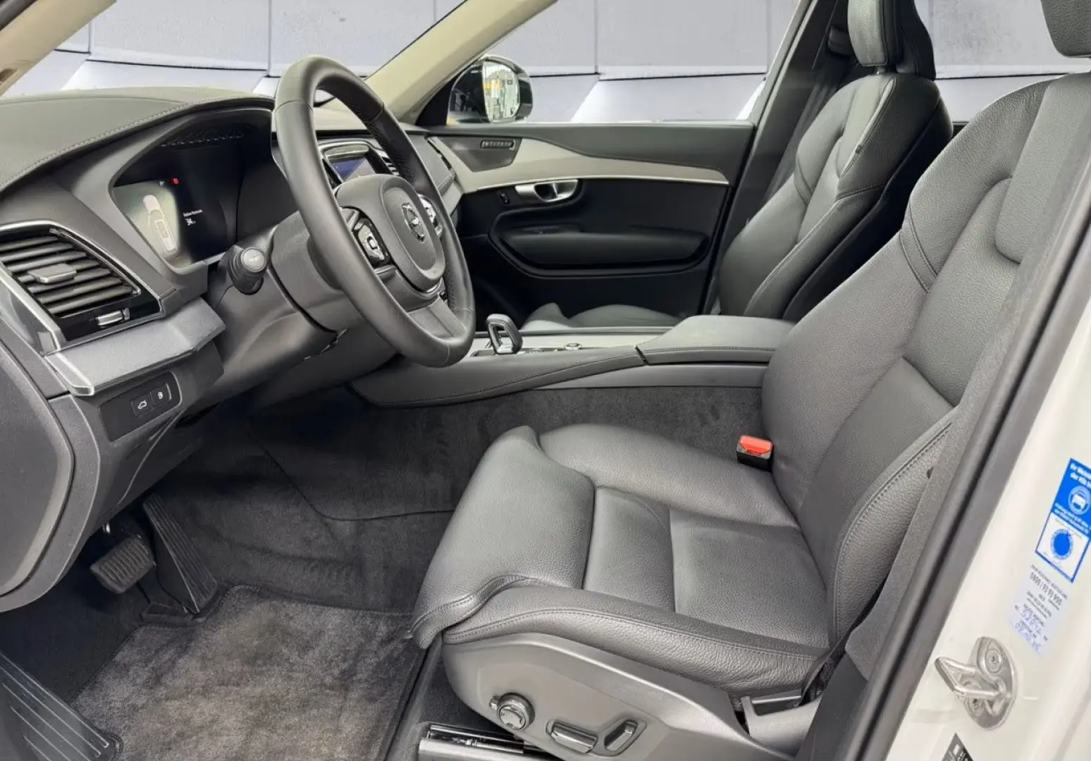 XC90 T8 AWD Plus Dark Plug-In ACC BLIS AHK H/K