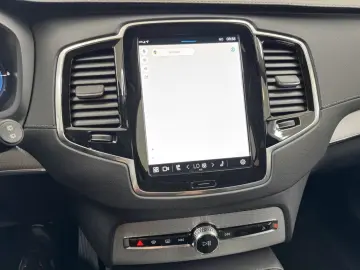 XC90 T8 AWD Plus Dark Plug-In ACC BLIS AHK H/K