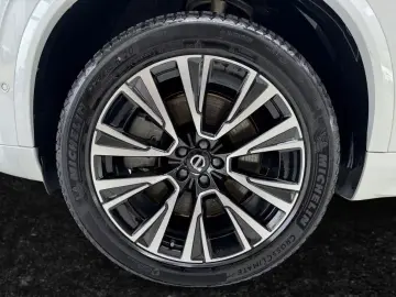 XC90 T8 AWD Plus Dark Plug-In ACC BLIS AHK H/K