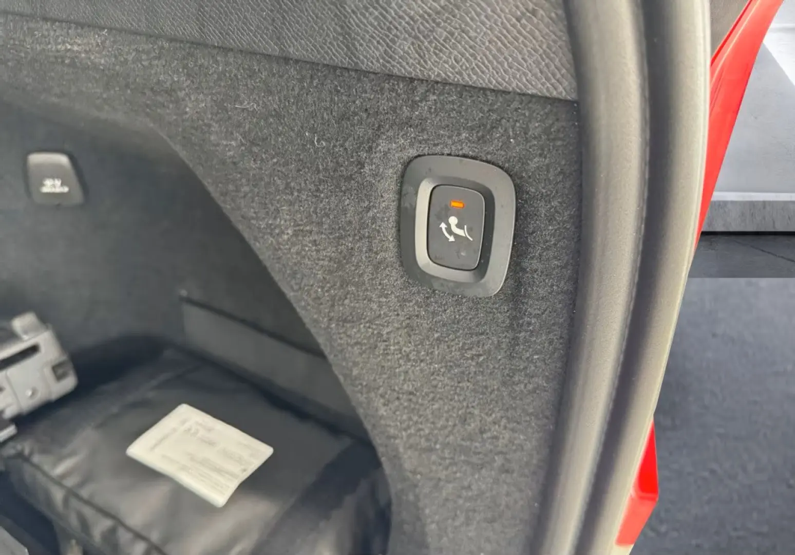 XC90 T8 AWD Plus Dark Plug-In ACC BLIS AHK H/K