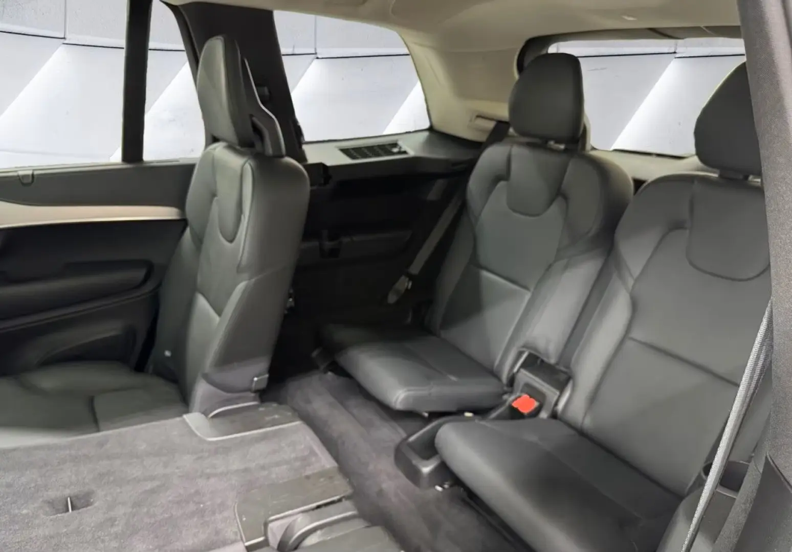 XC90 T8 AWD Plus Dark Plug-In ACC BLIS AHK H/K